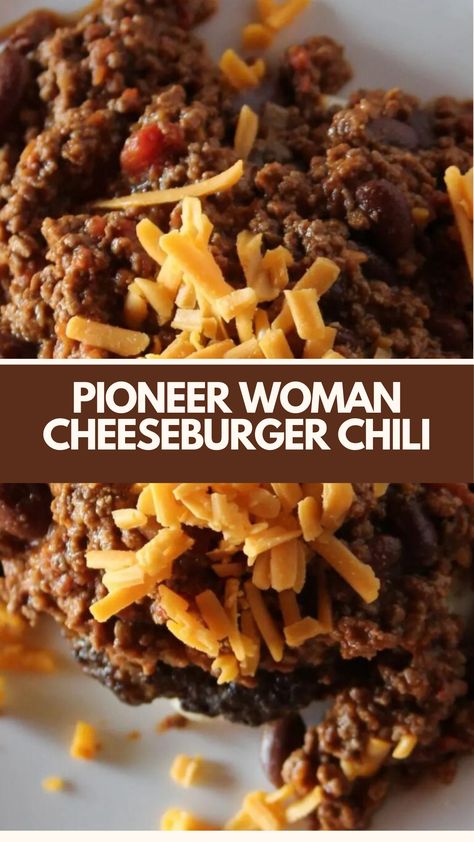 Pioneer Woman Cheeseburger Chili is made with ground beef, garlic, onion, diced tomatoes, kidney beans, and cheddar cheese. This easy cheeseburger chili recipe creates a delicious dinner that takes about 40 minutes to prepare and can serve up to 6 people. Cheeseburger Chili, Pioneer Kitchen, Chili Burger, Beef Patty, Diced Tomatoes, Chili Recipe, Hot Chili, Kidney Beans, Delicious Dinner