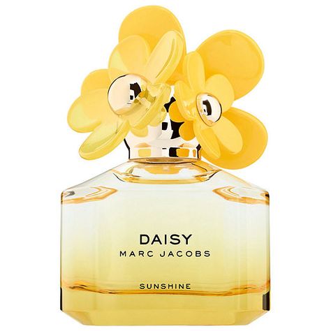 Daisy Sunshine Marc Jacobs Fragrances #style #beauty #wellness #fragrance #scent #perfume #cologne #scent #spring #trendy #trend #fashion Marc Jacobs Perfume, Spring Perfume, White Strawberry, Winter Scents, Marc Jacobs Daisy, Spring Forward, Luxury Perfume, Luxury Fragrance, Sweet Fragrances