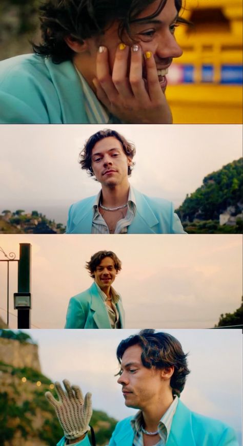 Harry Styles Golden Wallpaper, Golden Music Video, Golden Music, Harry Styles Golden, Golden Wallpaper, Harry Styles Smile, Harry Styles Wallpaper, Harry Styles Photos, Mr Style