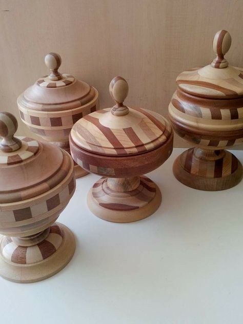 Turned Boxes, Wooden Kitchenware, Simple Wood Carving, Bowl Turning, Wood Turning Lathe, Lathe Projects, Learn Woodworking, Wood Vase, Wood Turning Projects