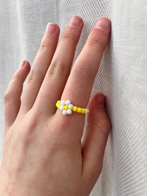 Yellow daisy beaded ring inspo Yellow Rings, Can Organizer, Beaded Rings, Black N Yellow, Daisy, Yellow, Beads