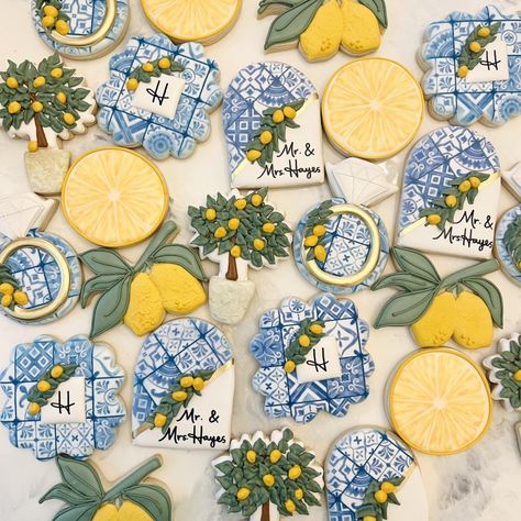 Amalfi Coast Theme Cookies, Amalfi Coast Theme Engagement Party, Italian Themed Wedding Shower Ideas, Amalfi Theme Cake, Bridal Shower Ideas Italian Theme, Amalfi Theme Wedding, Amalfi Coast Cookies, Amalfi Cookies, Positano Theme Wedding