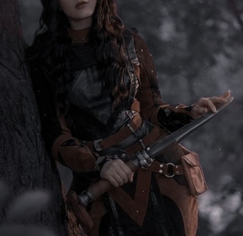 Medival Outfits Women Warriors Aesthetic, Woman Knight Aesthetic, Alyse Core, Fanasty Aesthetic, Medieval Queen Aesthetic, Lady Knight Aesthetic, Midevil Aesthetics, Skyrim Aesthetic, Look Gatsby