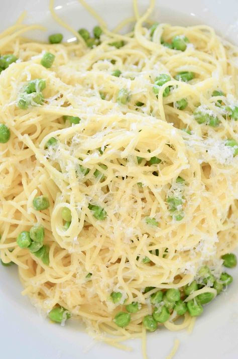 Lemony Parmesan and Pea Pasta — From Scratch with Maria Provenzano Side Dishes Cheap, Lemon Recipes Dinner, Cheap Pasta Recipes, Peas Pasta, Pasta Garlic, Lemon Pasta Recipes, Pea Pasta, Pasta With Peas, Pasta Side Dishes