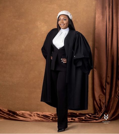 Call To Bar Photoshoot Ideas, Call To The Bar Lawyer Photoshoot, Call To Bar Law Photoshoot Ideas, Stylish Business Outfits, Law School Life, Bar Outfits, Graduation Portraits, Photoshoot Concept, Graduation Photos