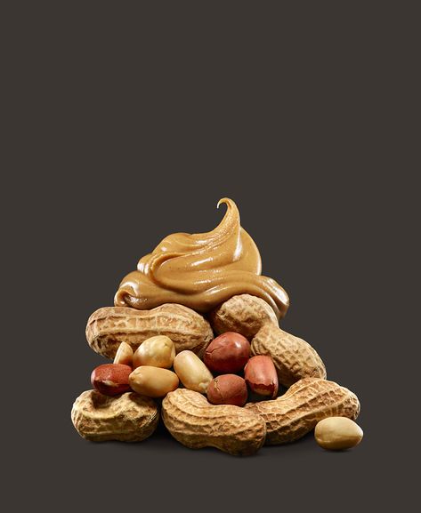 food stylist in San Francisco - Peanuts in shells stacket with peanut butter MetRX bar - Advertising photographed by Maren Caruso photographer Peanut Butter Photography, Peanut Butter Logo, Peanut Butter Design, Peanut Butter Packaging, Farmers Market Signage, Bar Advertising, Nutrition Poster, Jif Peanut Butter, Peanut Butter Brands