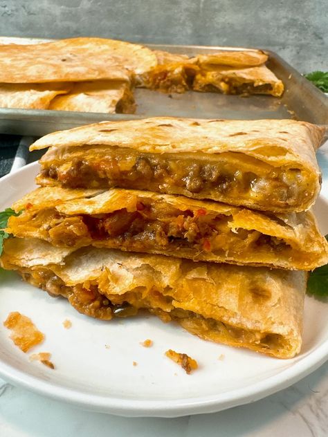 Sheet Pan Quesadillas. #sponsored. These incredible, budget-friendly quesadillas feature toasty tortillas stuffed with seasoned @lauraslean 92% Lean/8% Fat Ground Beef, tender beans, spicy salsa, and plenty of gooey cheese! And since they’re baked on a sheet pan (as one massive quesadilla), preparation is easy, cleanup is a breeze, and serving a crowd becomes infinitely more fun! #LaurasLean #1naturalbeef #allnatural #betterforyou Beef And Bean Quesadillas, Sheet Pan Quesadillas, Spicy Salsa, Celebrity Chef, Gooey Cheese, Meal Kit, Celebrity Chefs, Latest Recipe, Quesadillas