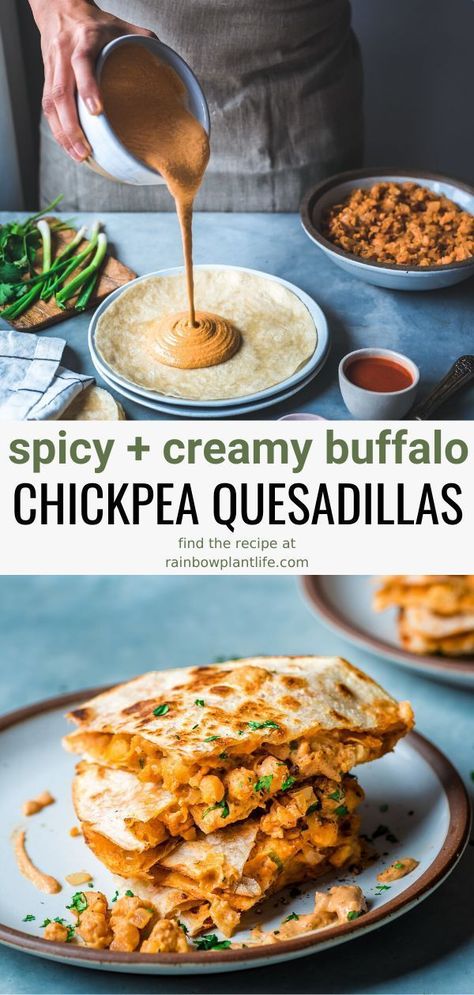 Chickpea Quesadillas, Mexican Cheese Sauce, Spicy Buffalo Sauce, Vegan Quesadillas, Wraps Vegan, Sandwich Vegetarian, Buffalo Chickpea, Diner Recept, Mexican Cheese