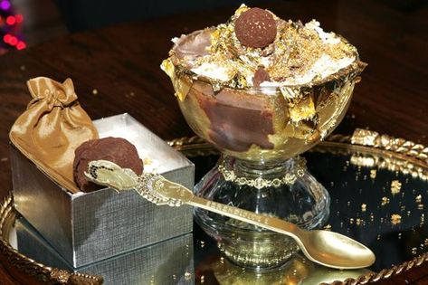 Top 10 Most Expensive Desserts - Toptenz.net Most Expensive Food, Expensive Chocolate, Edible Gold Leaf, Chocolate Fan, Luxury Food, Vanilla Bean Ice Cream, Edible Gold, Chocolate Brands, Ice Cream Sundae