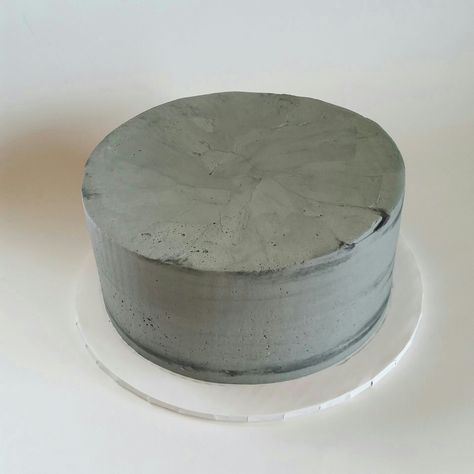 Architect Cake Ideas, Architectural Cake, Grey Birthday Cake, Gray Cake, Drip Cake Tutorial, Architecture Cake, Concrete Cake, Grey Cake, Concrete Marble