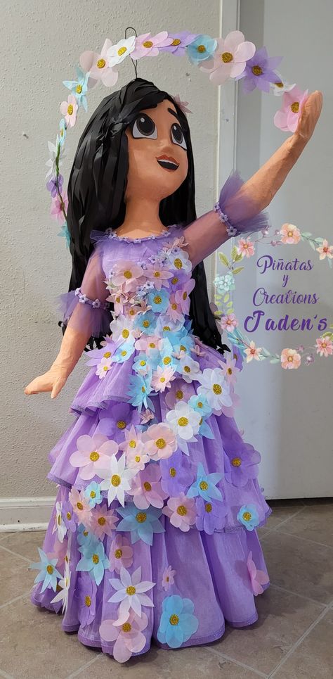 Encanto Piñata Ideas, Piñata Isabella Madrigal, Encanto Pinata, Isabella Madrigal, Princess Jasmine Birthday Party, Princess Jasmine Birthday, Encanto Birthday, Jasmine Birthday, Mini Pinatas