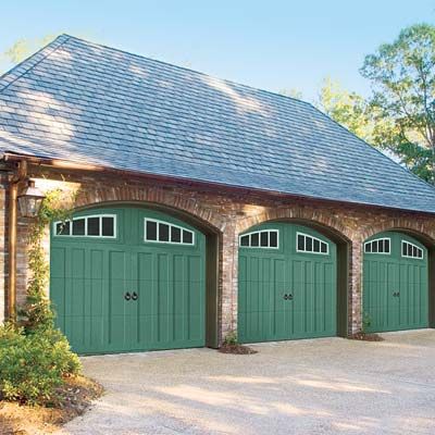 No longer an afterthought, they're stronger, more weathertight, and brimming with character. The experts at This Old House help you pick a new garage door to complement your home Clear Garage Doors, Carriage Style Garage Doors, Sliding Garage Doors, Green Garage, Carriage House Garage Doors, Garage Door House, Garage Door Paint, Carriage House Doors, Carriage House Garage