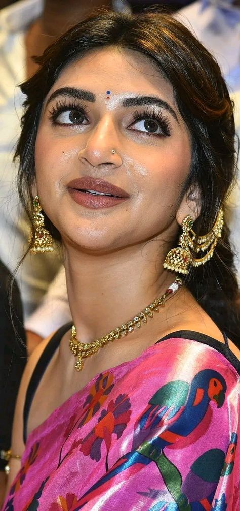 Sree Leela, Indian Star, Beauty Face Women, India Beauty, Beauty Face, Woman Face, Beauty Women, Most Beautiful, Actresses