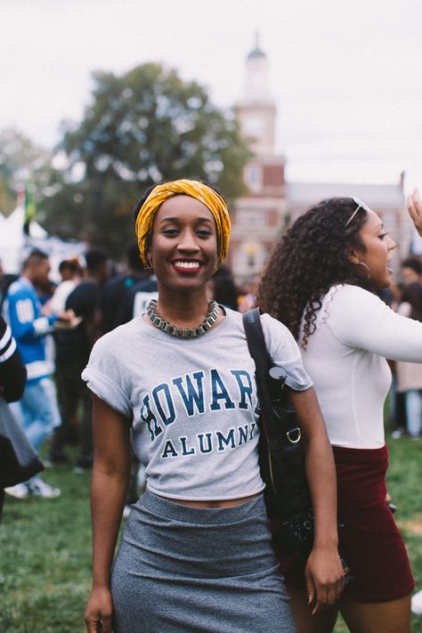 Yardfest | There's nothing quite like homecoming at Howard. The annual celebration at the Mecca brings friends, family and proud alumni together for a celebration so grand it's become one of pop culture's favorite references. From epic performances (we're looking at you Common) to the big game to priceless moments between old friends, these are the highlights from Howard Homecoming 2016. Yardfest Outfits, Alumni Homecoming Outfit, Howard Homecoming Outfits, Hbcu Game Day Outfit, Hbcu Homecoming Outfits Black Woman, Homecoming Game Outfits, Homecoming Outfits Black Women, Howard University Homecoming, Hbcu Homecoming Outfits