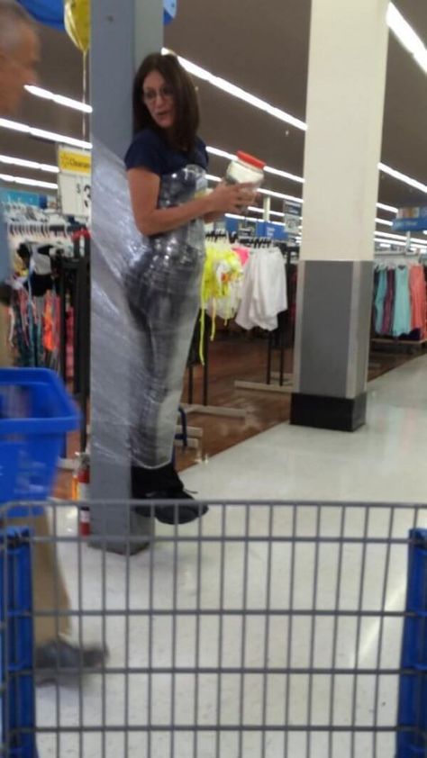 http://theawesomedaily.com/44-only-at-walmart-pictures/ Weird People At Walmart, Office Memes Humor, Funny Walmart, Funny Walmart Pictures, Work Fails, Walmart Pictures, Walmart Funny, Office Memes, Funny Photo