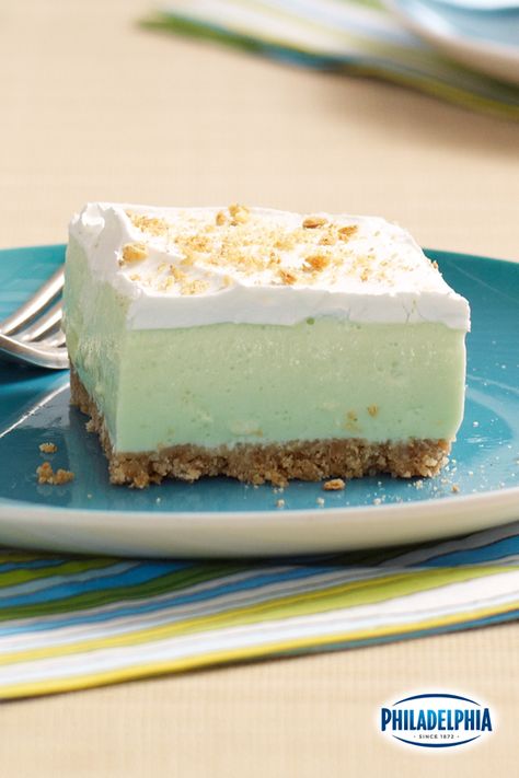 Winter blues got you down? Leave the cold outside and bring a taste of the tropics to your kitchen with these silky Key Lime Cloud Squares. Cloud Dessert, Lime Squares, Pie Squares, Square Recipes, Sweet Treats Desserts, 9 Square, Kraft Recipes, Lime Pie, Eat Dessert First