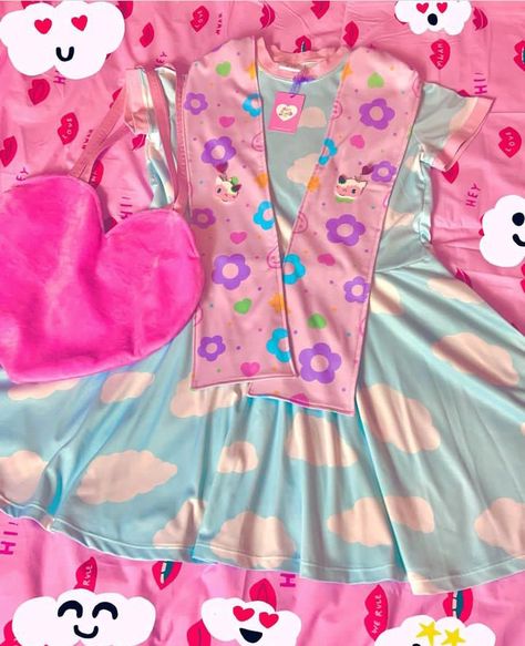 Party Kei Aesthetic, Kei Aesthetic, Colorful Clothes, Kawaii Harajuku, Colorful Aesthetic, Colourful Outfits, Aesthetic Outfits, Harajuku, Birthday Party