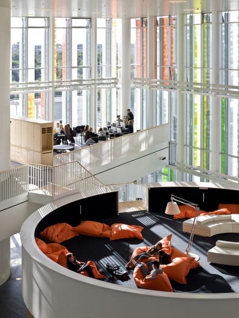 Ørestad College von 3XN | Schulen 3xn Architects, Cozy Area, School Interior, Design Library, Renzo Piano, Community Space, Education Architecture, Business Innovation, Nursing Education