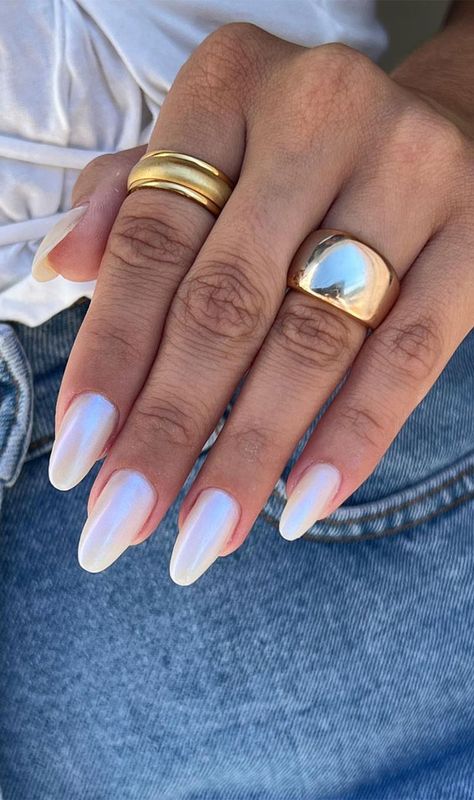 Glazed Donut Nails Long, Blue Hailey Bieber Nails, Heyli Bieber Nails, Bailey Bieber Nails, Hailey Beiber Nails Trend, Haylie Bieber Nails, Haley Bieber Nails, Glaze Nails, Shellac Nails Summer