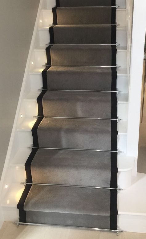 Carpet Stairs With Lights, Grey Carpet Runner On Stairs, Grey And Black Stair Runner, Stair Case Carpet Runner, Stair Runner Carpet Grey, Grey Runner Stairs, Staircase Ideas Black And White, Black Banister Grey Carpet, Stair Carpet Runner With Rods