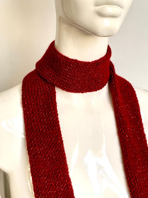 Long Scarf Tying, Evie Grimhilde, Maroon Scarf, Outfit Inso, Bordeaux Wine, Scarf Tie, Scarf Handmade, Red Scarves, Scarf Tying