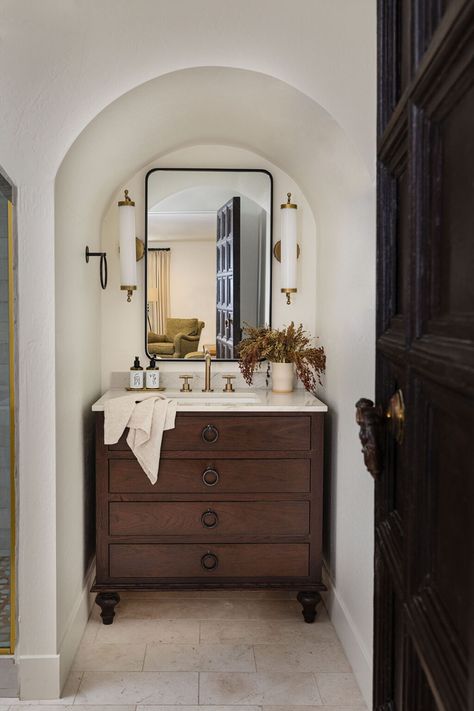 Spanish Revival Bathroom, Spanish Revival Interior, Modern Spanish Revival, Vanity Nook, Cali Beach, Spanish Bathroom, Modern Nest, Different House Styles, Spanish Revival Home