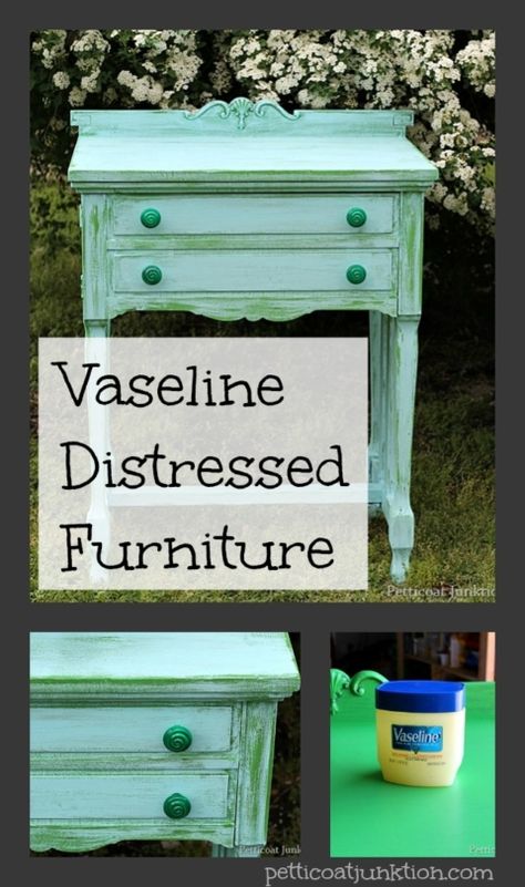 vaseline distressed furniture Petticoat Junktion Interior Design Country, Distressed Furniture Diy, Turquoise Furniture, Distressed Furniture Painting, Furniture Finish, Furniture Painting Techniques, Furniture Rehab, Diy Holz, Distressed Furniture