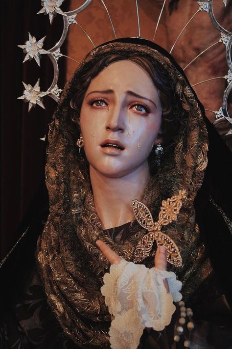 Lady Of Sorrows, Mama Mary, Mary Statue, Our Lady Of Sorrows, Blessed Mother Mary, Blessed Virgin Mary, Catholic Art, Blessed Mother, Sacred Art