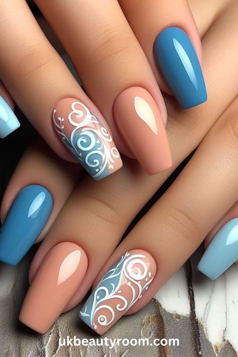 Blue is a popular color in nail art because it has many shades and looks great on all skin tones. This post lists 43 different blue nail designs that showcase the versatility of this color, from subtle pastel blues to vibrant royal blues, providing plenty of inspiration for your next manicure. Nails Dip, Nails Chrome, Fancy Nails Designs, Pretty Nail Art Designs, Blue Nail Designs, Nails Spring, Pretty Nail Art, Nagel Inspo, Summer Nails Colors