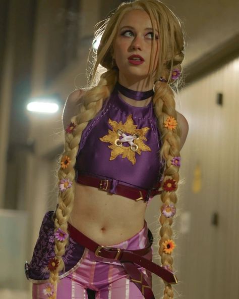 Jinx Rapunzel, Movie Cosplay Ideas, Cosplay Outfit Ideas, Cool Cosplay Ideas, Cool Cosplays, Arcane Outfits, Halloween Cosplay Ideas, Cosplay Facil, Rapunzel Inspired Outfit