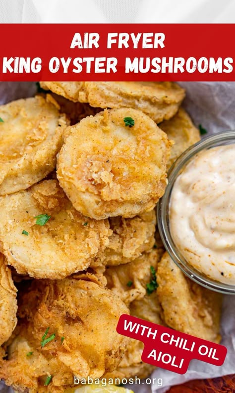 Fried King Oyster Mushrooms with Chili Mayo Dip - easy to make, with instructions for air fryer king oyster mushrooms OR deep-frying the mushrooms. The easy chili oil dipping sauce is SO good with these mushrooms. Be sure to save this EASY king oyster mushroom / king trumpet mushroom recipe, it's a great appetizer or side dish. King Trumpet Mushroom Recipe, Trumpet Mushroom Recipe, Chili Mayo Sauce, Trumpet Mushrooms Recipe, 3 Ingredient Chili, King Trumpet Mushroom, Mushroom Sandwich Recipes, Meat Substitute Recipes, King Oyster Mushroom Recipe