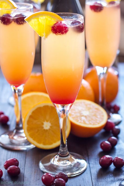 If you love the flavors in muffin form, you'll die when you turn them into a mimosa. Get the recipe from Recipe Runner. How To Make Mimosas, Best Mimosa Recipe, Cranberry Simple Syrup, Cranberry Mimosa, Cider Mimosas, Festive Holiday Drinks, Apple Cider Mimosa, Mimosa Recipe, Healthy Remedies