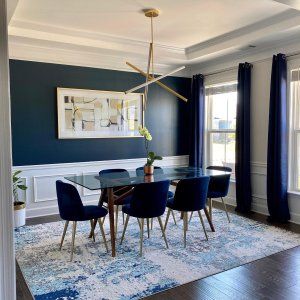 Jensen Dining Table Dining Wainscoting, Jensen Dining Table, Blue Dining Room Walls, Havenly Dining Room, Dining Room Accents, Dining Room Paint, Dining Room Blue, Dining Room Remodel, Dining Room Table Decor