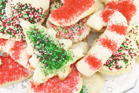 Raisin Filled Cookies, Old Fashioned Sugar Cookies, Holiday Deserts, Betty Crocker Cookies, Christmas Cutout Cookies, Resepi Biskut, Best Sugar Cookie Recipe, Dessert Recipies, Soft Sugar