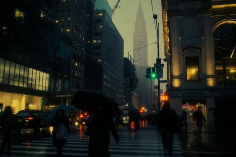 Fotografi Digital, Visual Memory, Nyc Life, New York Life, Cinematic Photography, Artistic Expression, City Aesthetic, Pretty Places, Look At You