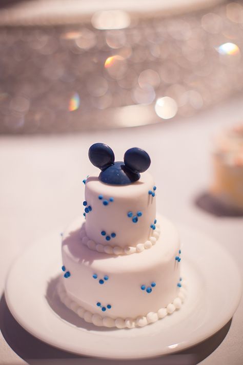 Princess Wedding Cakes, Tiered Cakes Birthday, Mini Wedding Cakes, Mickey Mouse Hat, Disney Weddings, Cupcake Cake Designs, Individual Cakes, Mickey Mouse Cake, Hat Wedding