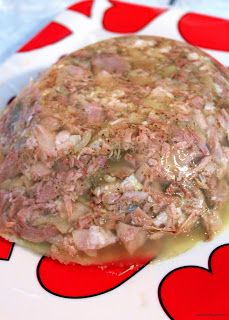 Pork Brawn Recipe, Headcheese Recipe Pork, Pork Souse Recipe, Pork Hocks Recipe, Head Cheese Recipe, Hog Head Cheese Recipe, Souse Meat, Head Cheese, Ukrainian Food