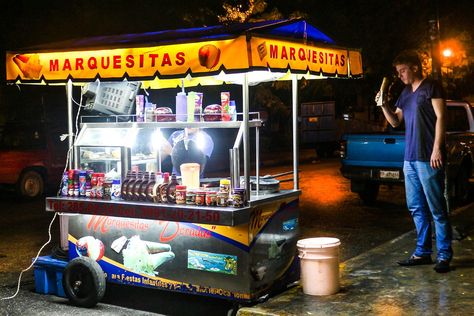 Taco Restaurant Photography, Mexican Street Food Photography, Mexican Street Food Vendor, Street Food Mexico, Food Stand Design, Food Cart Business, Taco Cart, Taco Food Truck, Mexican Restaurant Decor