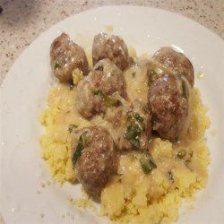 Mediterranean Meatballs with Couscous Mediterranean Meatballs, Couscous Recipe, Greek Meatballs, Couscous Recipes, Salmon Cakes, Yogurt Sauce, Exotic Food, Meatball Recipes, Mediterranean Recipes