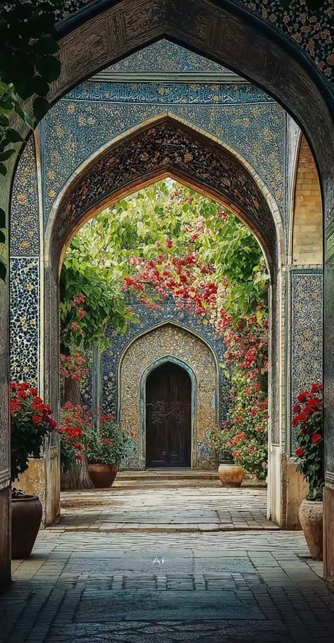 Arab Castle, Islamic Architecture House, Arabic Garden, Persian House, Old Mosque, Middle Eastern Architecture, Moorish Architecture, Iranian Architecture, Colorful Room Decor