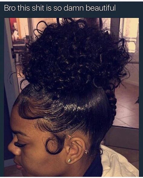 Pinterest | SheSoBoujie ❣️❕ Edges Hair, Pelo Afro, Bun Hairstyle, Hair Laid, Hair Crush, Curly Hairstyles, Black Girls Hairstyles, Hair Dos, Natural Hair Care