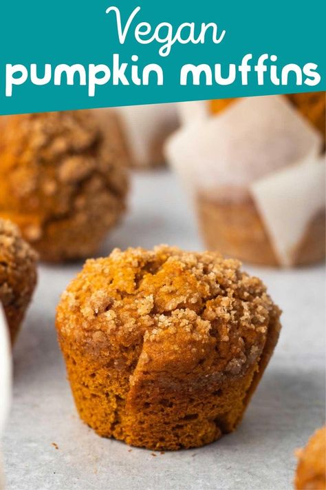 Perfect Vegan Pumpkin Muffins - Easy - Karissa's Vegan Kitchen Moist Pumpkin Muffins, Vegan Pumpkin Muffins, Pumpkin Muffins Easy, Muffins Easy, Vegan Pumpkin Recipes, Savory Pumpkin Recipes, Pumpkin Muffin Recipes, Vegan Baking Recipes, Dessert Breakfast