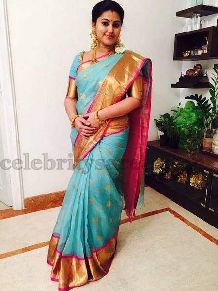 Sneha Blue Traditional Saree Sneha Prasanna Saree, Sneha Saree, Sneha Prasanna, Actress Sneha, Wedding Saree Collection, Indian Silk Sarees, Saree Blouse Patterns, Silk Saree Blouse Designs, Salwar Kamiz