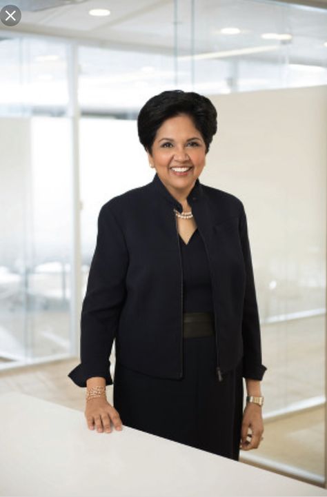 indra nooyi - outfit Indra Nooyi Style, Women Executives, Indra Nooyi, Corporate Portraits, Executive Woman, Women Ceo, Corporate Portrait, Slowly But Surely, Indian Heritage