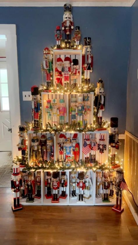 Nutcracker Display Ideas Christmas, How To Display Nutcracker Collection, Nutcracker Display Ideas, Nutcracker Display, Nutcrackers Display, Christmas Village Display, Room Display, Christmas Yard, Nutcracker Christmas