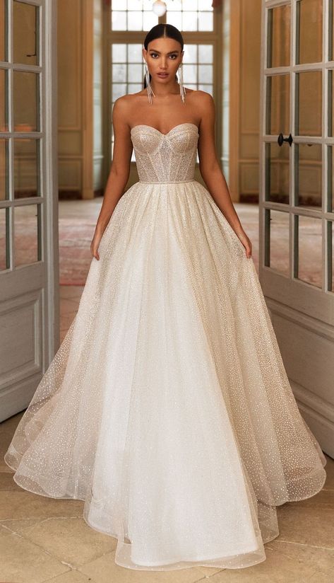 Royal Wedding Dress, African Wedding Dress, White Wedding Dress, A Wedding Dress, Vestidos Vintage, Summer Wedding Dress, Best Wedding Dresses, Modest Wedding Dresses, Short Wedding Dress