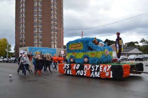 Scooby Doo Parade Float Ideas, Floats For Parade Homecoming, Scooby Doo Homecoming Float, Hoco Float Ideas Freshman, Homecoming Floats High School, Hoco Floats, Hoco 2023, Homecoming Floats, Homecoming Themes