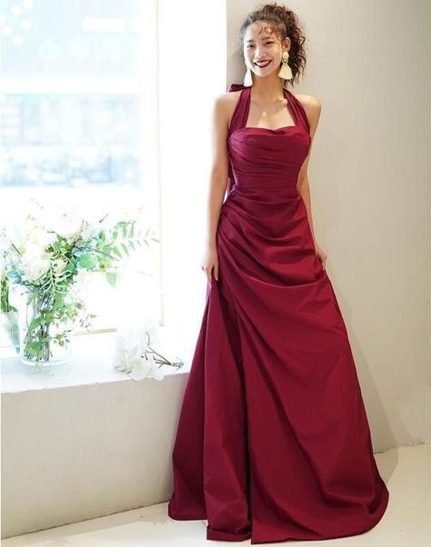 Prom Dresses Autumn Colours, Red Classy Prom Dresses, Homecoming Dresses Red Long, 1950 Prom Dress, Prom Dresses For Big Chest, Kashish Core, Prom Dresses For 8th Grade, Farewell Party Dress Ideas, Old Hollywood Prom Dress