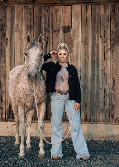 Outfits For Horse Photoshoot, Rodeo Queen Pictures, Western Photoshoot With Horse, Rodeo Queen Photoshoot, Western Senior Picture Ideas With Horses, Western Photoshoot Ideas With Horse, Western Headshots, Senior Picture Ideas Western, Barn Senior Pictures