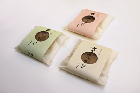 japanese sweets packaging design vina kosasih Gourmet Cookies Packaging, Japanese Packaging Design, Sweets Packaging, Japanese Bakery, Japanese Cookies, Soft Cookie Recipe, Biscuits Packaging, Japanese Cake, Japanese Packaging